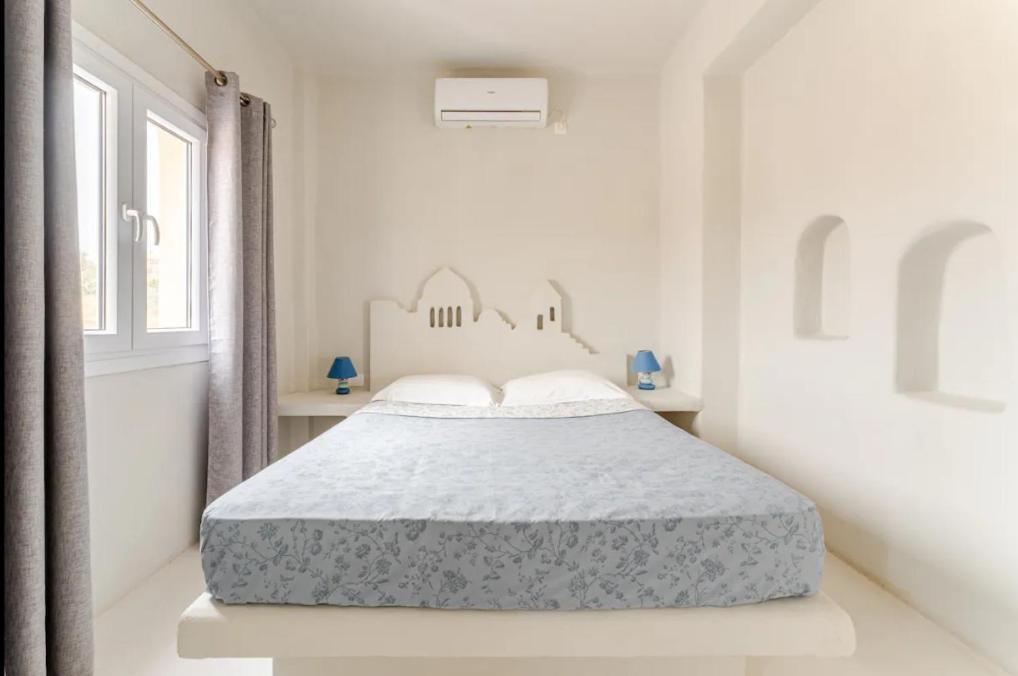 Drakkar Houses Fira  Exterior photo